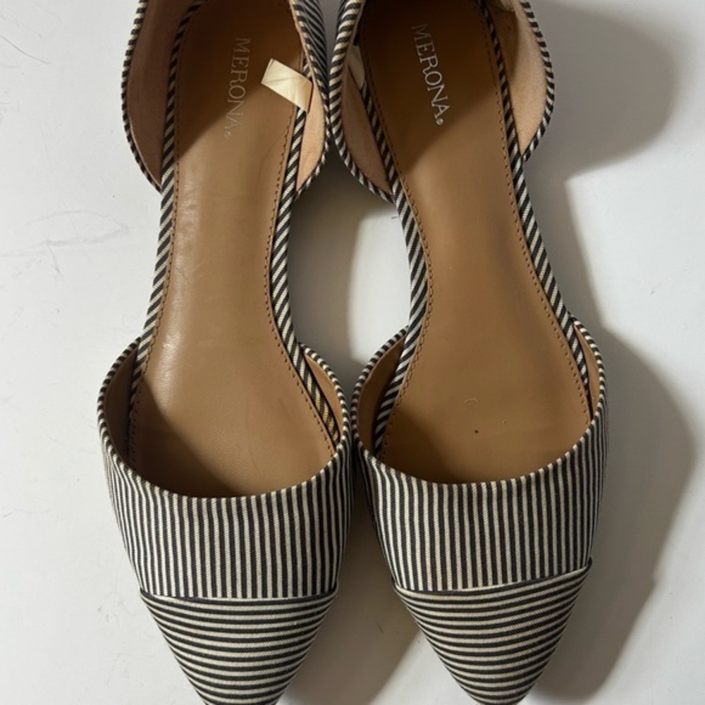 MERONA Navy and white pointed flats - size 9